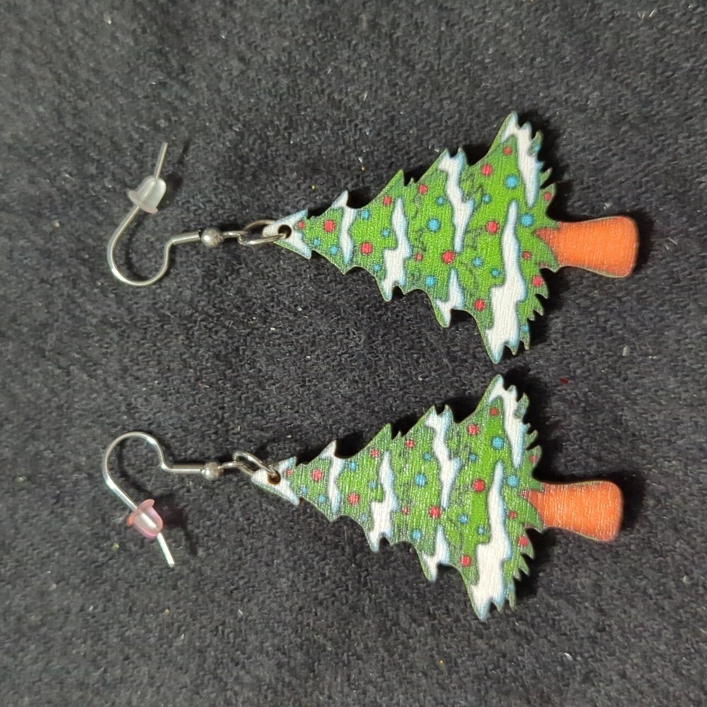 Green White Christmas Tree Holiday Lightweight Wood Dangle Statement Earrings